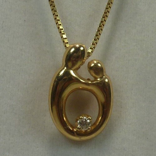 14KT Gold Plated 0.03ct Diamond Mother and Child Pendant 18" Chain Necklace