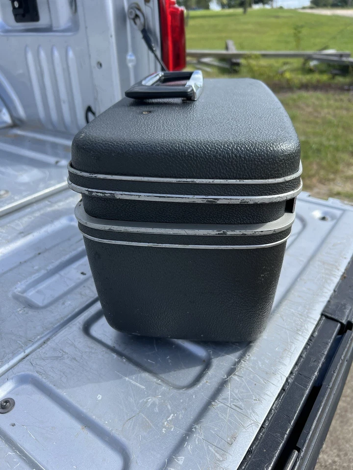 Estuche de tocador de maquillaje vintage azul marino Samsonite Silhouette Train duradero con mango Foto 3 de 4