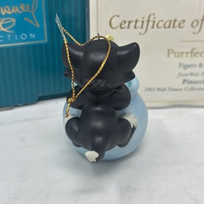 Purrfect Kiss Figaro & Cleo Pinocchio Walt Disney Classics