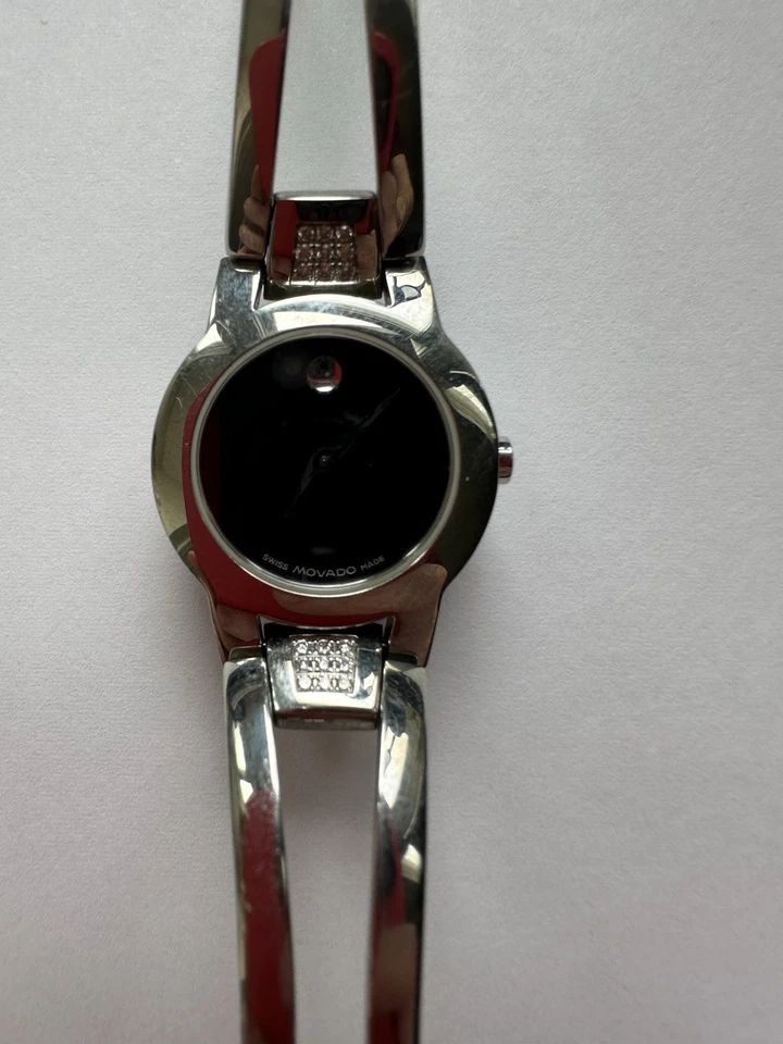 Reloj Mujer Movado Acero Inoxidable con Diamantes Foto 2 de 4