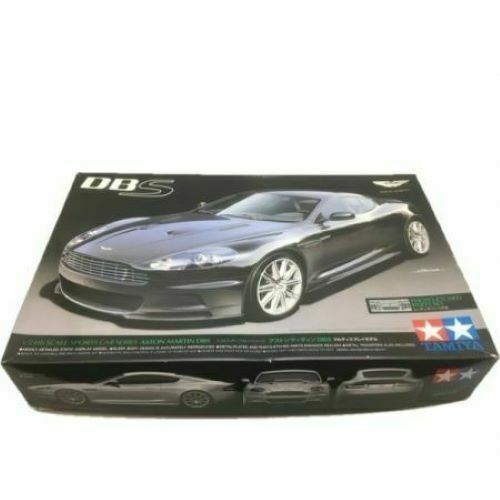 TAMIYA Aston Martin DBS scala 1/24 modello plastica articolo inutilizzato - Foto 1 di 3