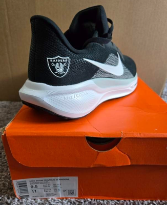 Nike Zoom Pegasus 41 Raiders IB3201 001 - Size 9.5 Mens NIB 