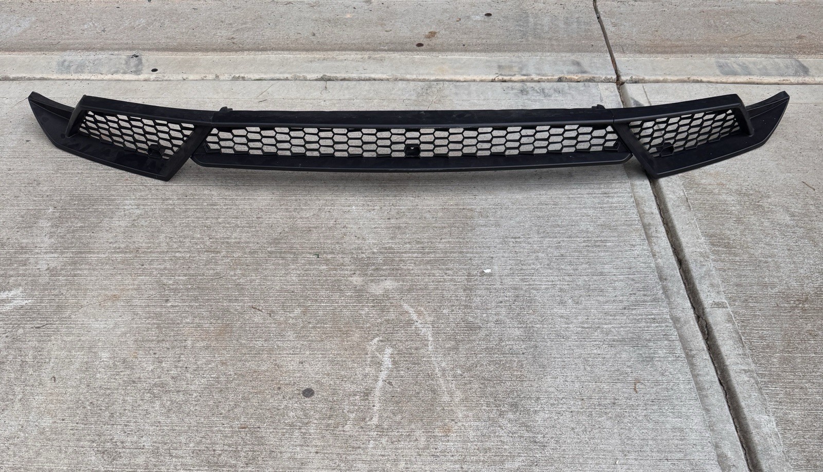 OEM Lamborghini Huracan LP610 Rear Bumper Upper Grille Mesh Style 4T0807684