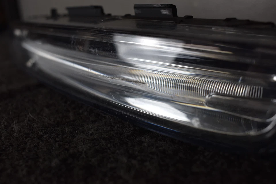 Luz antiniebla lateral del pasajero derecho Porsche Cayenne 2015-2018 OEM 7P5.941.182.J Foto 4 de 4