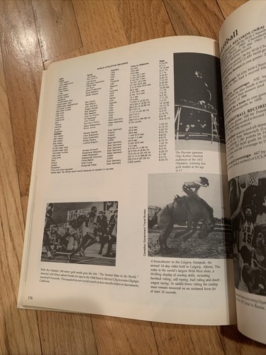 The Book of Facts and Records 1st 1977 Printing in USA Hardcover Book HTF - Picture 9 of 11