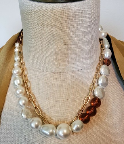 Chunky Faux Pearl Necklace Gold Tone 