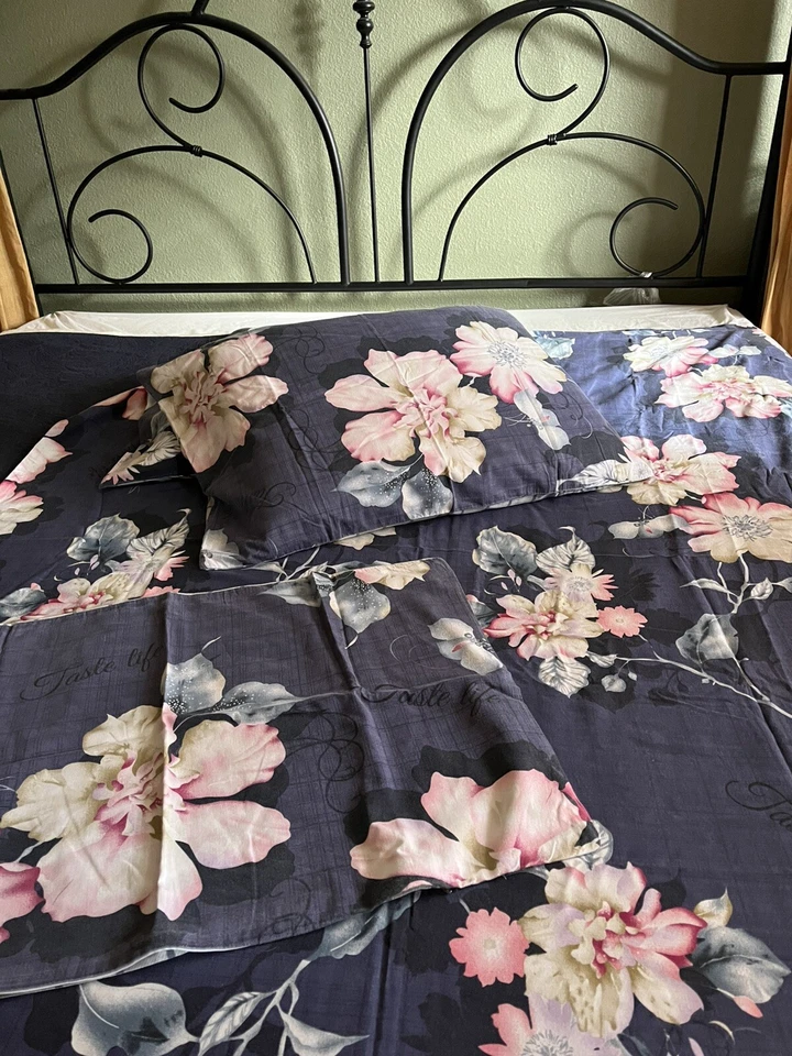 Edredón y 3 fundas "Taste Life" mensaje 57” X 76” SIN MARCA talla doble Foto 3 de 4