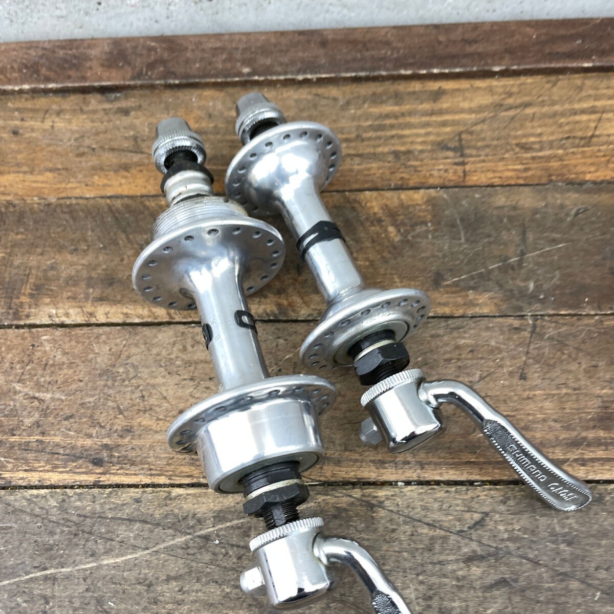 Vintage Shimano 600 Hub Set 36 Hole 120 mm QR Quick Fits Vintage Shimano 600 Hub Set 36 Hole 120 mm QR Quick Fits