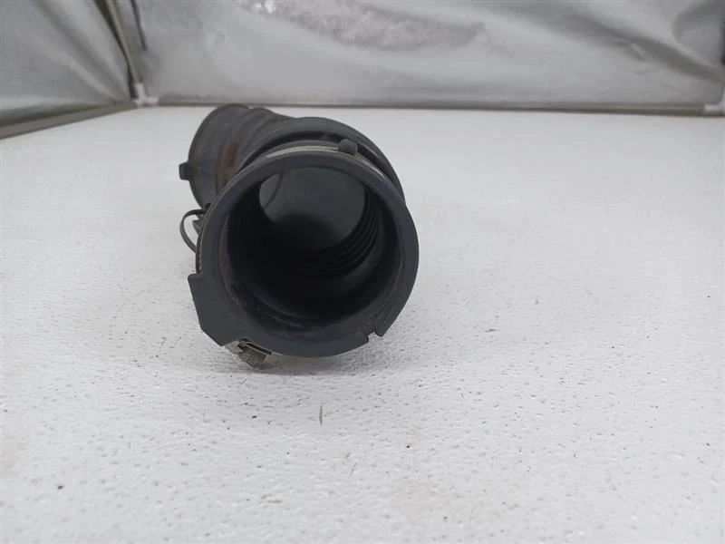 Infiniti G35 2008 tubo de aire derecho/resonador OEM   Foto 3 de 4