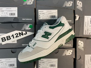 New Balance BB550WT1 (white / green) | 43einhalb Sneaker Store