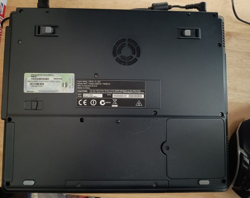 NEC Retro Gaming Laptop - Working - WIN XP - 40Gb HD - Picture 4 of 18