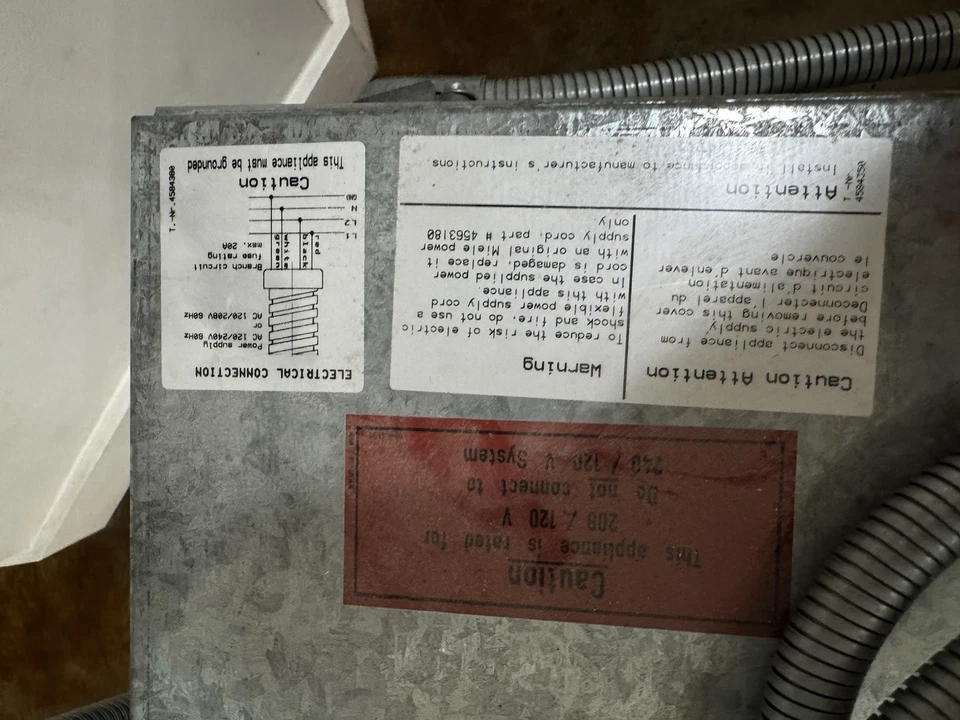 Horno individual Miele H3872BPS Novotronic integrado autolimpiante con sistema ThermoClean Foto 4 de 4