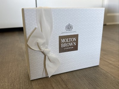 New Unopened Molton Brown 3 pc Set Delectable Delights Hand Cream Care Gift Set