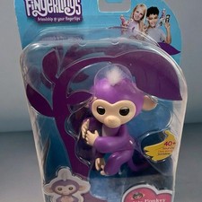 New/Sealed 2016 WowWee Fingerlings Fingerling Interactive Baby Monkey Mia Purple