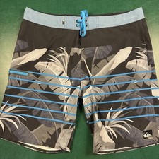 Quicksilver Board Shorts Mens 38 Black Blue Floral Palm Frond Beach Y2K