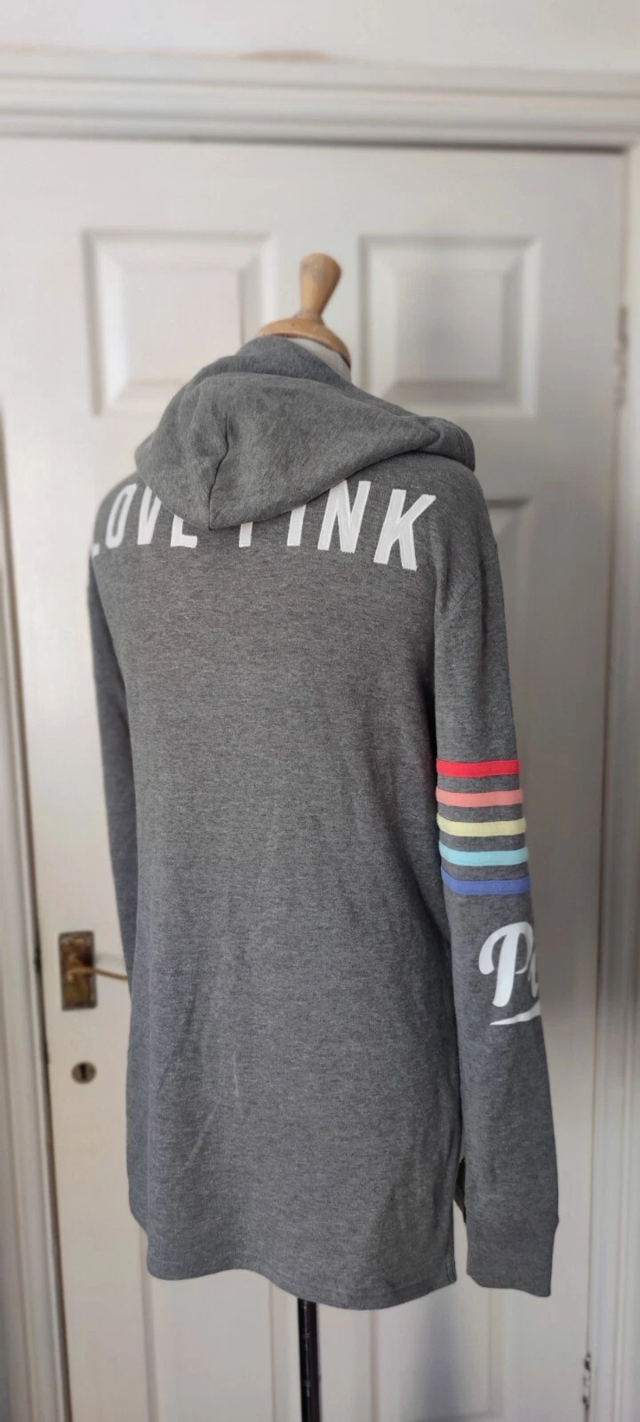 UNDERCOVER Felpa con cappuccio grigia con cerniera Victoria's Secret taglia XS *IN PERFETTE CONDIZIONI*