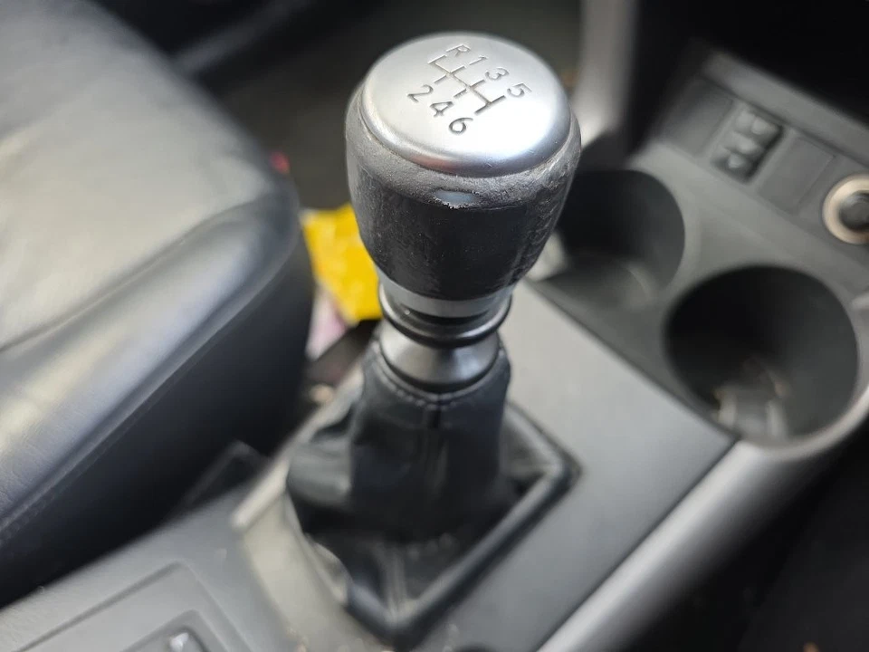 TOYOTA RAV-4 XT5 D-4D 2006-2009 Gear Knob With Gaiter - Image 3 of 4