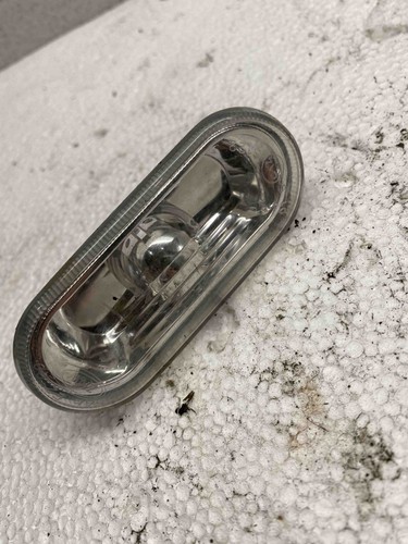 VW GOLF IV 1J1 Kotflügelblinker vorne rechts 1J0949117 2002 17305657