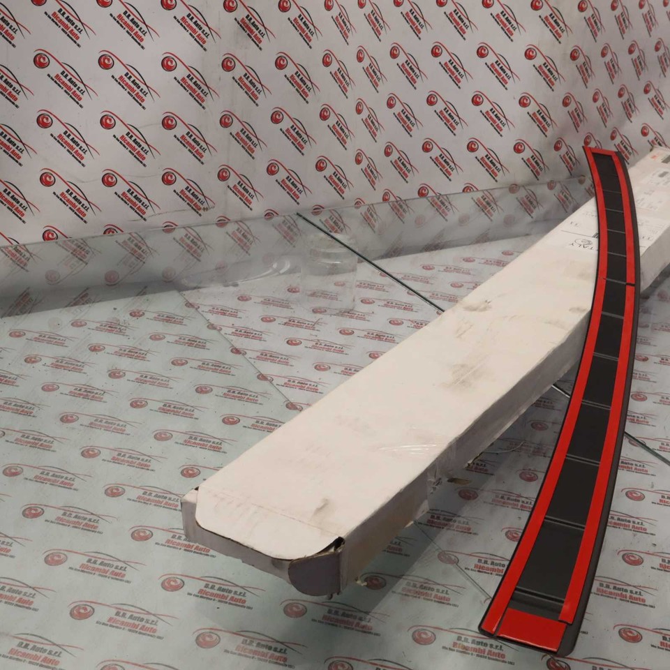 Modanatura Paraurti Panda 169 1.3 JTD Multijet 4x4 75 CV - Foto 4