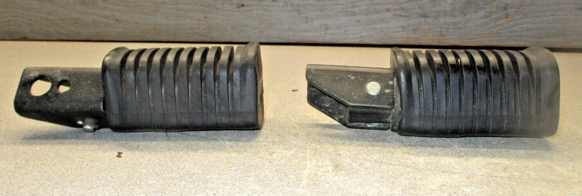 KAWASAKI ZX600 ZX 600 ZX900 ZX 900 ZX1000 84-87 FR FOOT PEGS 34028