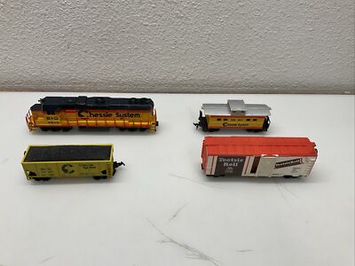 Life-Like HO Scale Chessie System B&O Locomotive, Caboose, Box Car And Hopper