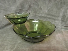 1970's Anchor Hocking Swedish Modern Avocado Green Chip and Dip Set w/holder