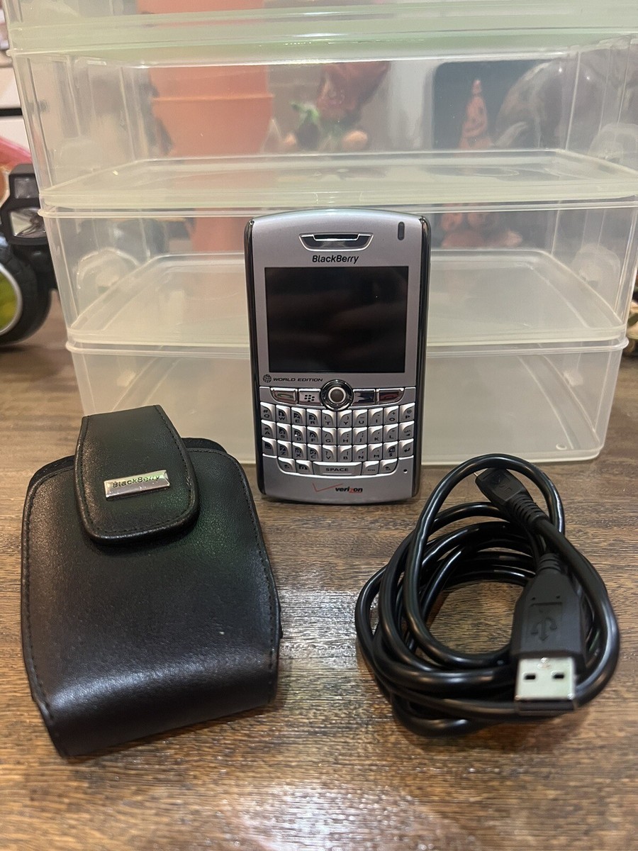 Verizon Silver Blackberry World Edition Cell Phone 8830 QWERTY