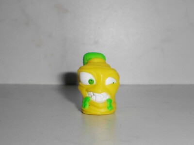 LOOSE Series 1 FLUSH FORCE: S 1-0115 WASTE PASTE Mini Figure 4+