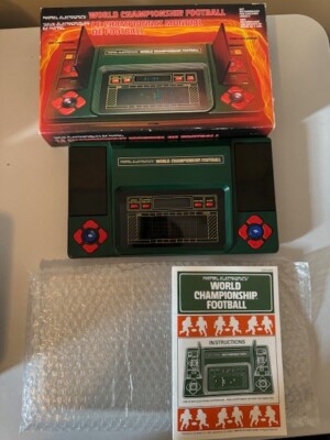 Mattel Electronics World Championship Football #3202 w/ Original Box