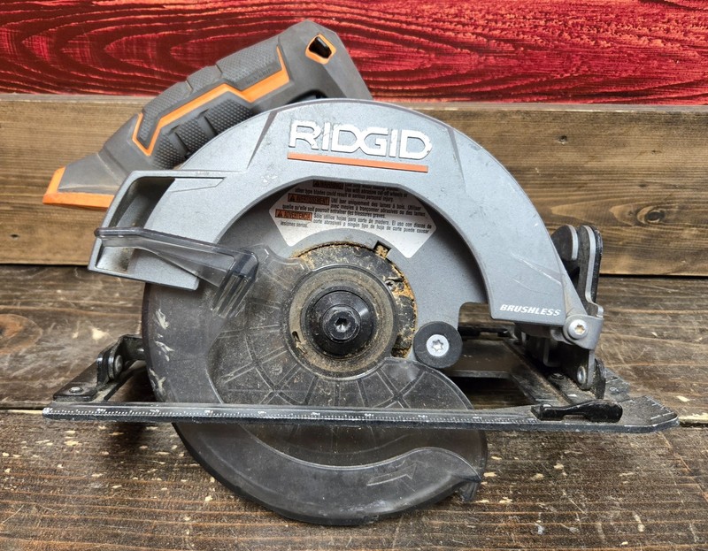 Ridgid 7-1/4" 18v Circular Saw (R8653) TOOL ONLY