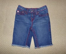 BOYS TRUE RELIGION BIG T CUT OFF SHORTS SZ 5