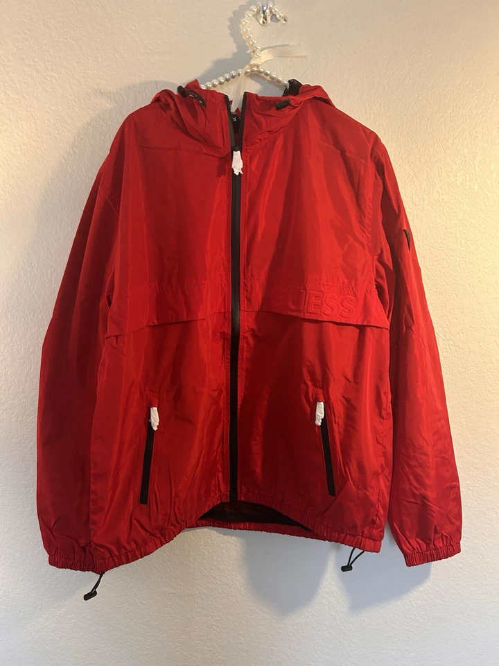 Chaqueta cortavientos Guess para hombre suéter con capucha media cremallera roja blanca talla L Foto 2 de 4