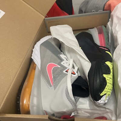 Size 6 - Nike LeBron 18 Low x Space Jam Bugs x Marvin 2021