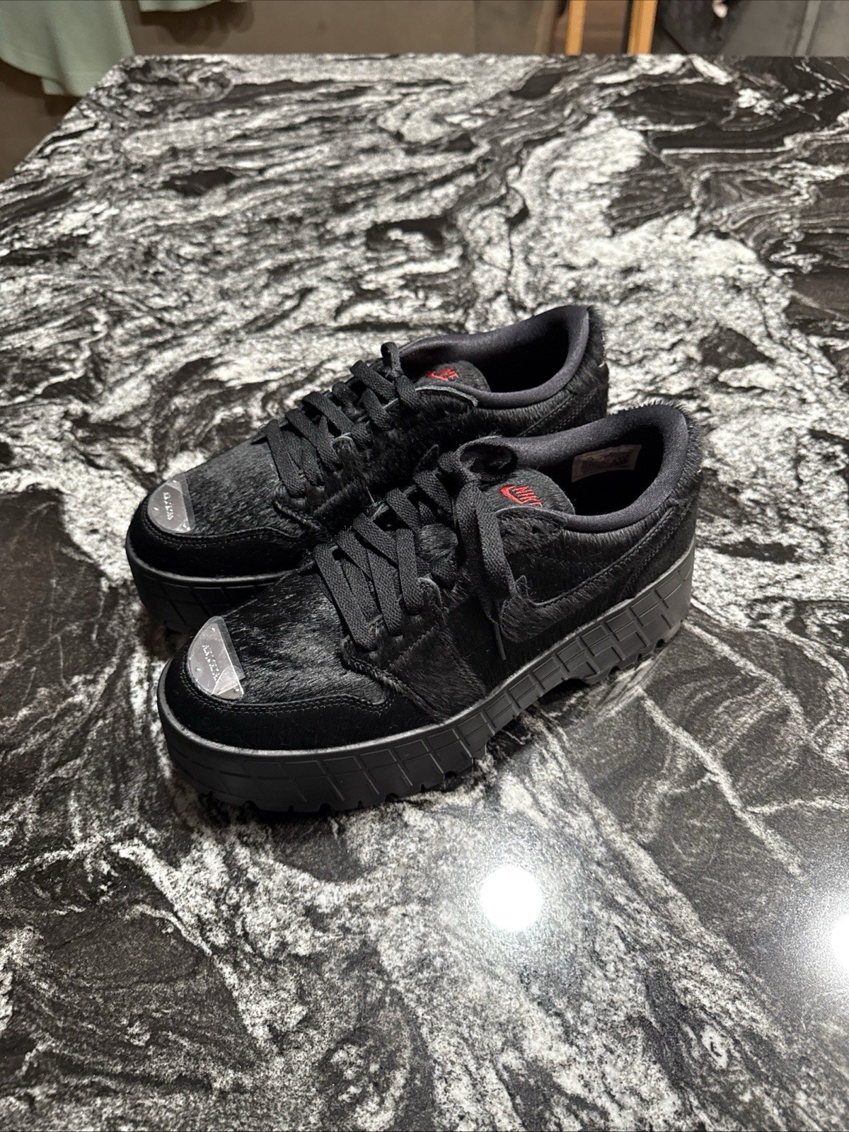 Nike Air Jordan 1 Brooklyn stivali bassi neri pony taglia 10 5 [IB7210 006] nuovi senza scatola