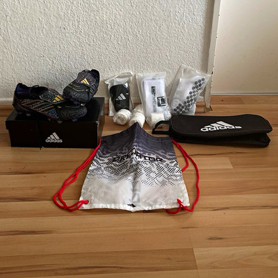 adidas Predator Stollen Fußballschuhe Schienbeinschoner Größe 41