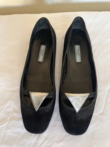 Ballerines PRADA Made In Italy en daim noir 37,5