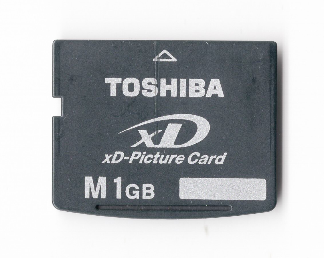 Toshiba XD Picture Card M 1GB Camera Memory Card (Fits Olympus & Fujifilm)