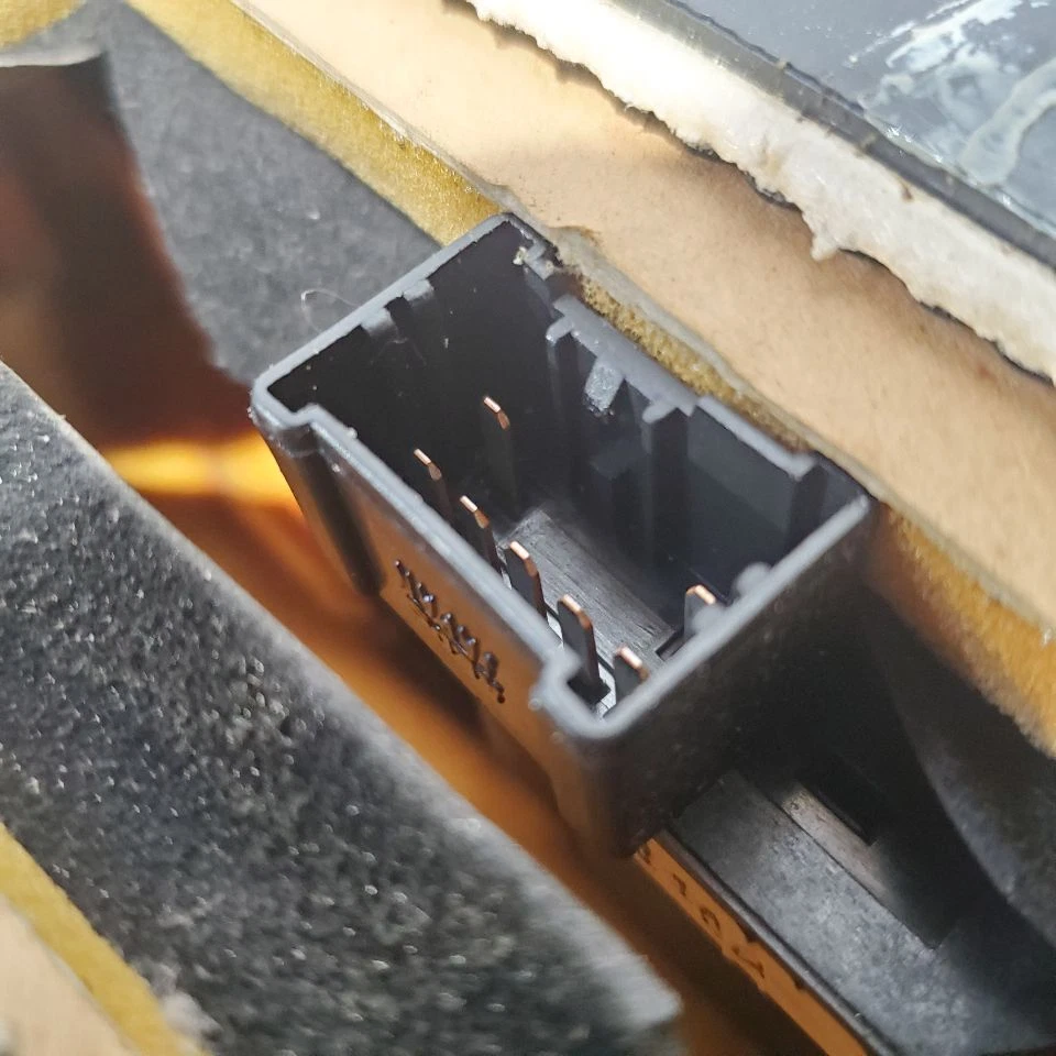 Acura Legend 1991 OEM sedán negro puerta trasera derecha panel moldura tiene daños Foto 3 de 4