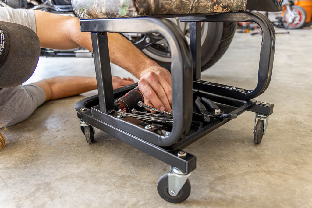 Mossy Oak Garage Roller Seats Shop Creeper Seat with Tool Tray, 350 lb