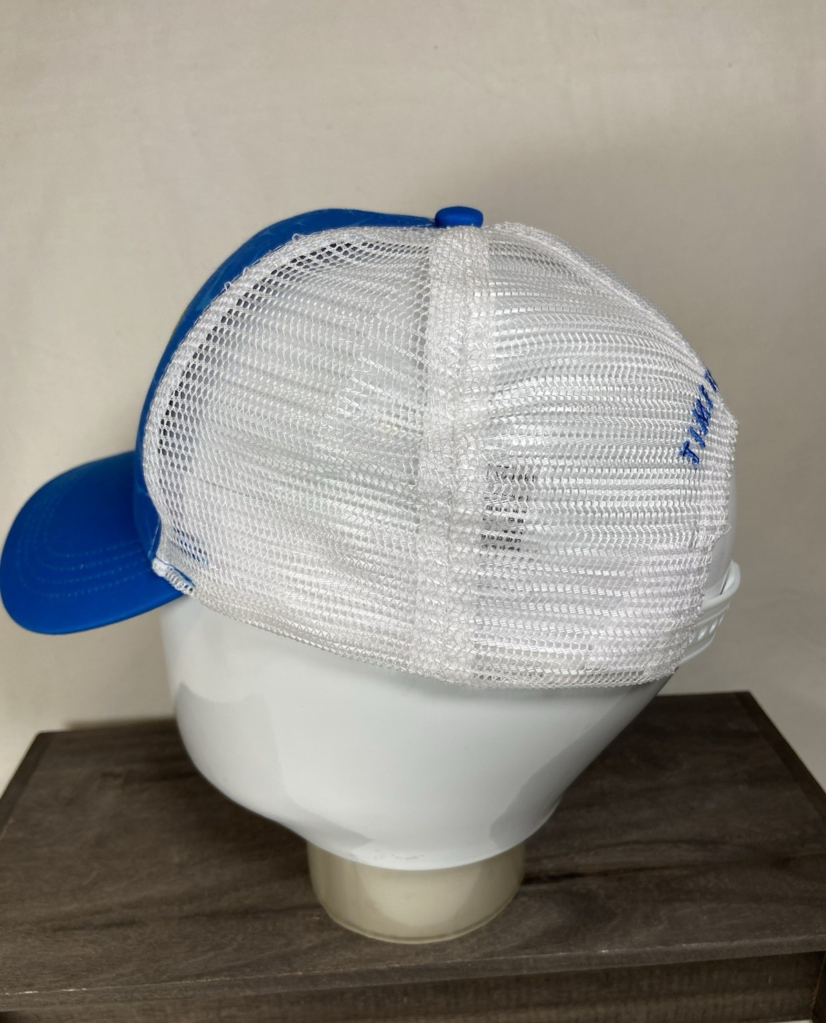 Mens Hoka One One Time To Fly Trucker Hat Cap Snapback Mesh Blue White Pre-Owned thumbnail 9