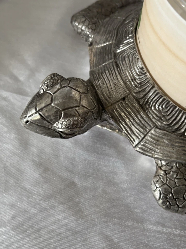 Portavelas Yankee Tortugas Marinas Té Claro Tono Plateado Tortuga Océano Decoración Familiar Foto 3 de 4