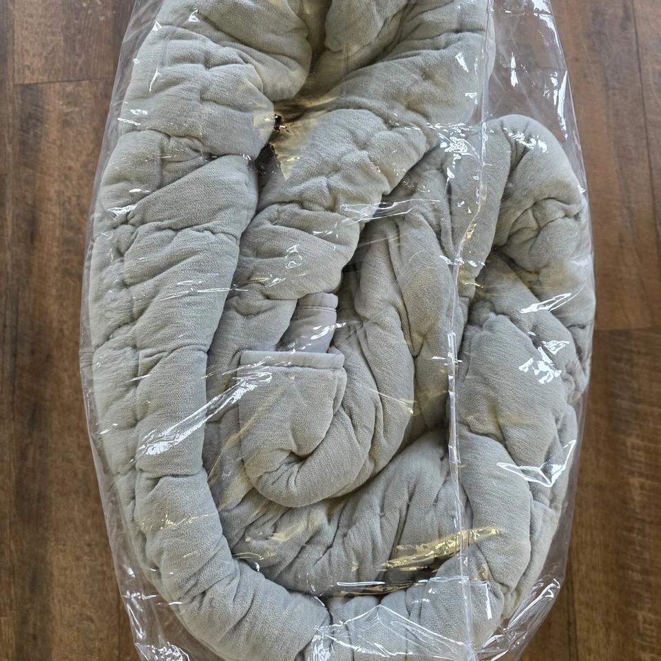 Pottery Barn Cozy Cloud Handcrafted Quilt KING Cal/King Chambray Blue New - Image 4 of 4