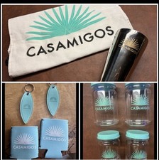 Casamigos Tequila Lot - Ręcznik golfowy, shaker, 4 filiżanki, 2 Koozies, 2 breloki NOWY