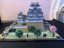 LEGO Architecture Himeji Castle 21060 Pre Own...