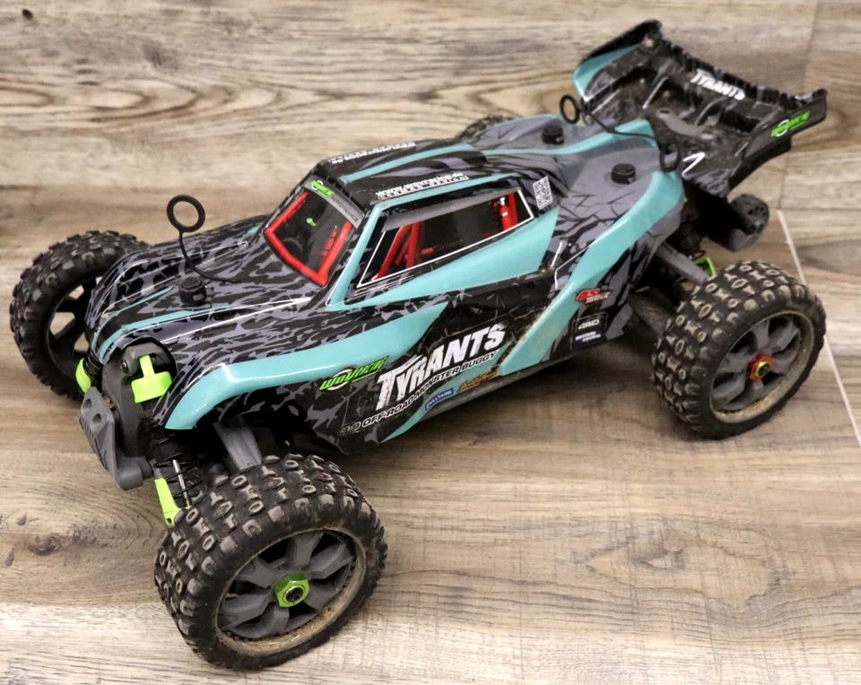 Monster Buggy todoterreno Tyrant escala 1:9 con batería y R/C Foto 2 de 4