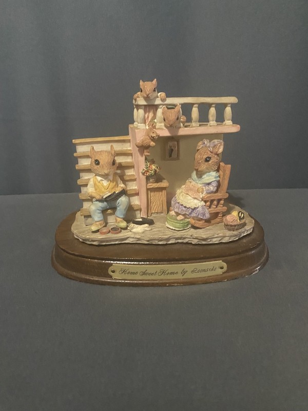 Little Nook Village Home Sweet Home 5" x 6 1/2" x 4" Leonardo Collection