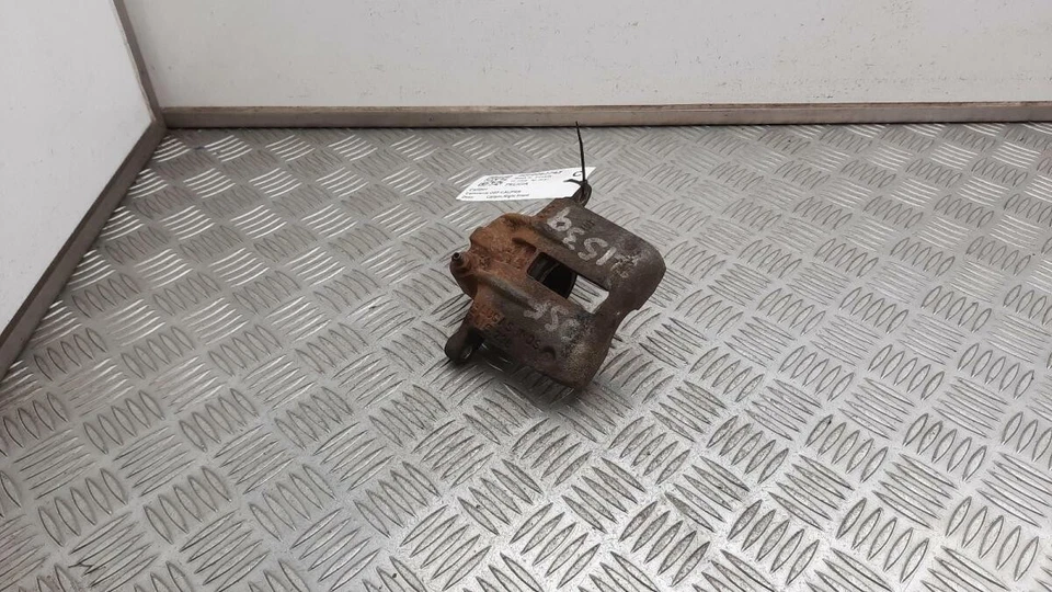 Pinza de freno delantera derecha Skoda Felicia 1999 1,9 L diésel 6U0615124 Foto 4 de 4