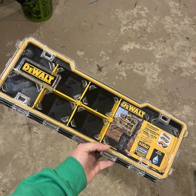 New DEWALT Plastic 10-Compartment Pro Small Parts Organizer pack out