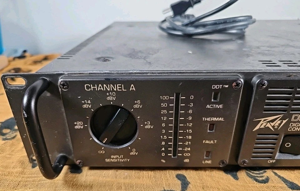 Peavey USA DECA/724 Digital Professional Stereo Power Amplifier One Line Fault - Image 2 of 4