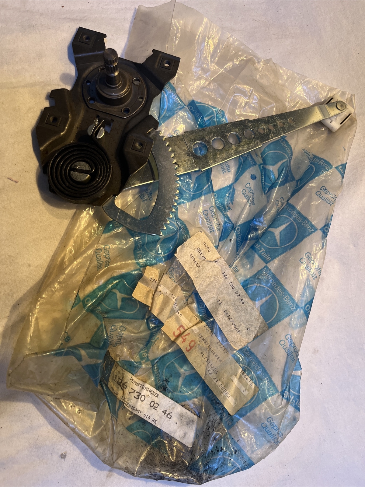 Mercedes Benz W126 MANUAL Window Regulator Divider Lift 300SE 350SDL